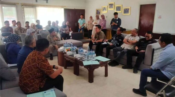 Tabikpuun...Lampung Tengah — Komisi III DPRD Provinsi Lampung menginisiasi kunjungan kerja lapa (1)