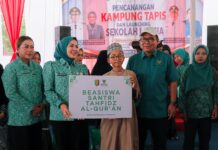 Canangkan Desa TAPIS dan Luncurkan Sekolah Lansia di Kampung Rukti Endah, Ketua TP PKK Lampung Dorong Pembangunan SDM Dimulai dari Desa